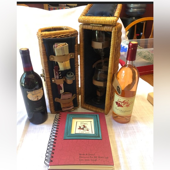 Vintage Other - Vintage Insulated Wine Picnic Basket with Wine Journal and other Accessories